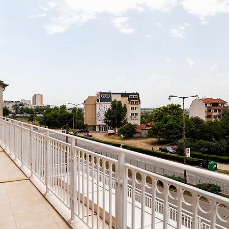 Family Hotel - City Hotel Yambol Ngoại thất bức ảnh