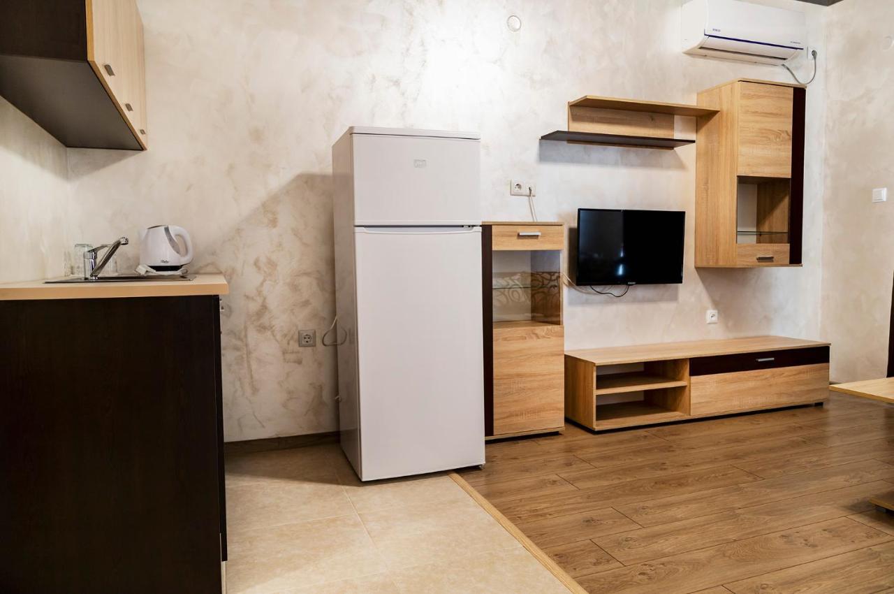 Family Hotel - City Hotel Yambol Ngoại thất bức ảnh