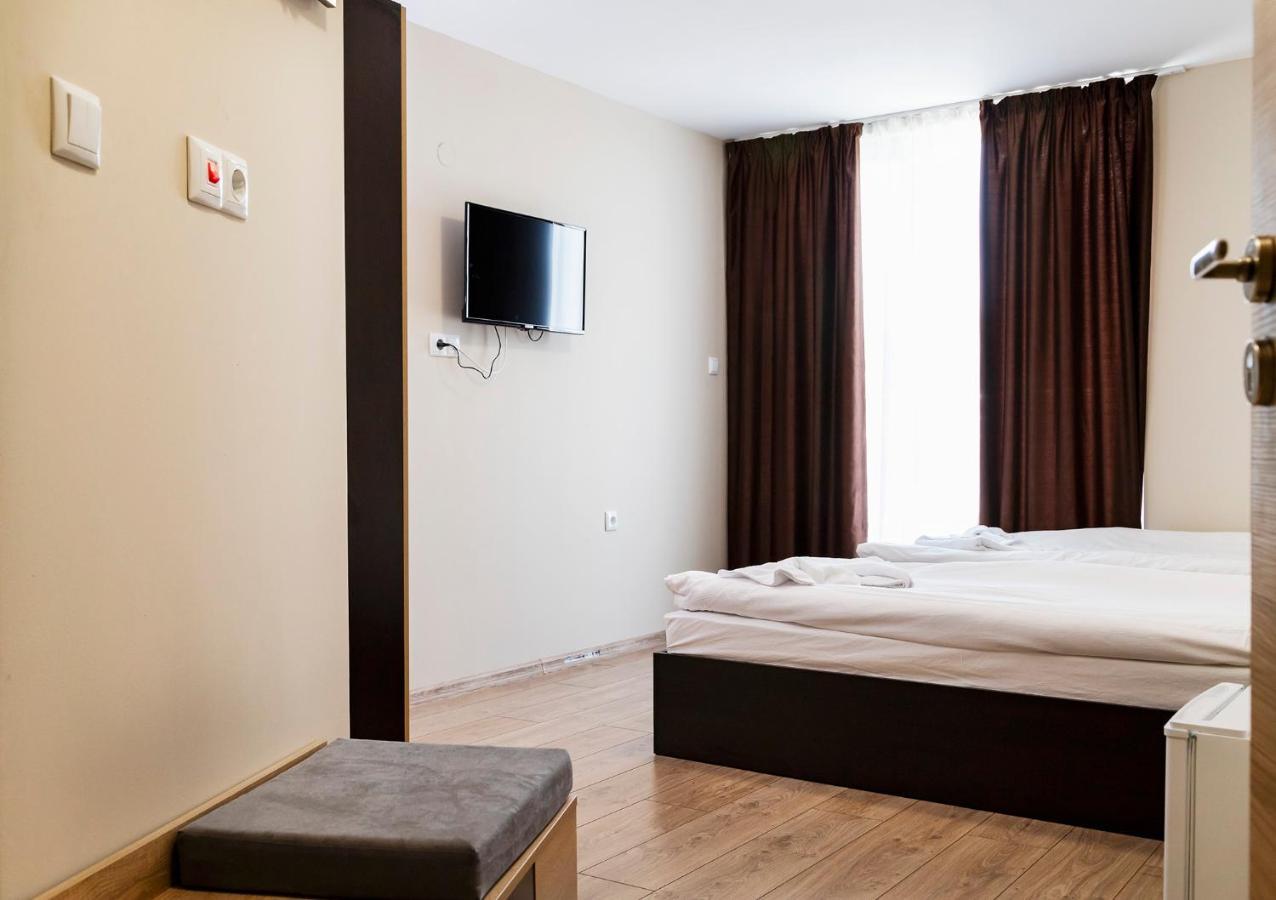 Family Hotel - City Hotel Yambol Ngoại thất bức ảnh