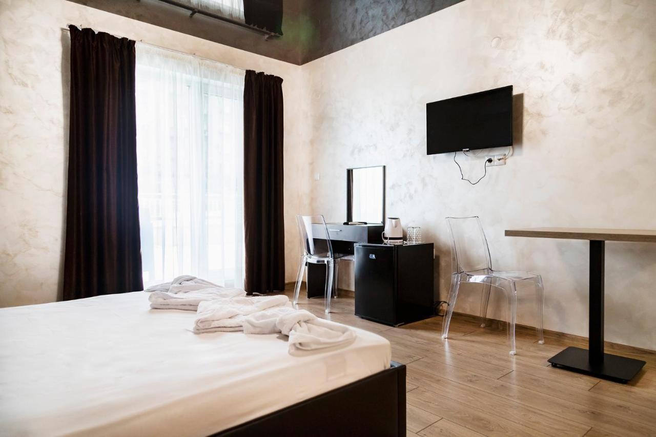 Family Hotel - City Hotel Yambol Ngoại thất bức ảnh
