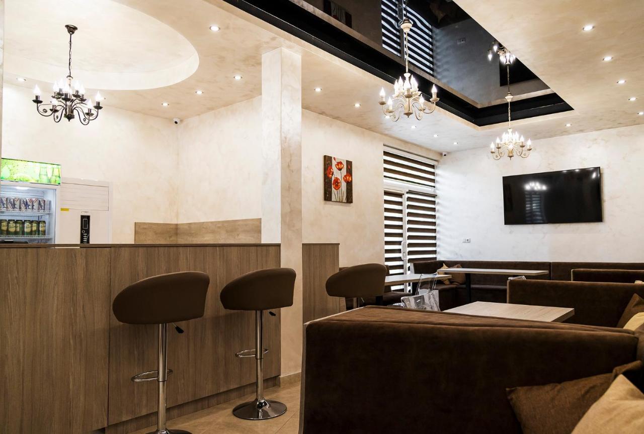 Family Hotel - City Hotel Yambol Ngoại thất bức ảnh